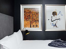 The Olsen Melbourne - Art Series
