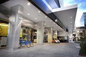 The Olsen Melbourne - Art Series