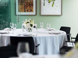 The Olsen Melbourne - Art Series