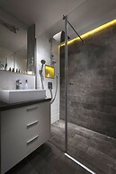 Opera Garden Hotel & Apartments