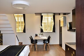 Opera Garden Hotel & Apartments