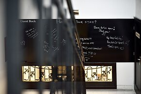 Opera Garden Hotel & Apartments