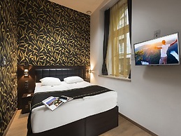 Opera Garden Hotel & Apartments