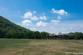 Overlook Lodge at Bear Mountain
