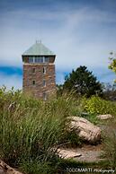 Overlook Lodge at Bear Mountain