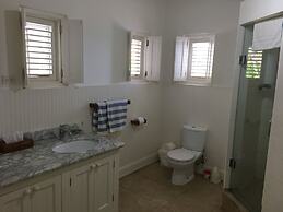 Atlantis Historic Inn