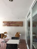 Sampaguita Suites Plaza Garcia