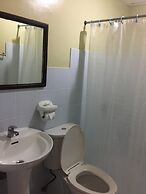 Sampaguita Suites Plaza Garcia