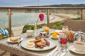 Braye Beach Hotel