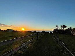 Shining Star Beachfront Accommodation