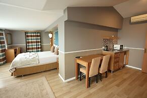 Tashkonak Studio Suites