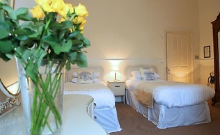 Fox & Hounds Country Hotel