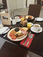 Fox & Hounds Country Hotel