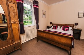 Fox & Hounds Country Hotel
