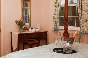 Fox & Hounds Country Hotel