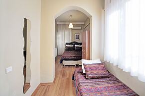 Nobel Hostel Guesthouse