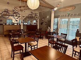EVERHOTEL