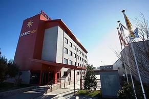 Hotel Basic