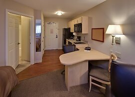 Candlewood Suites Minot by IHG