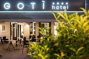 Goti' Hotel