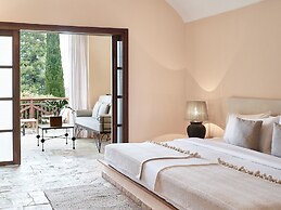 Grecotel Luxme Daphnila Bay