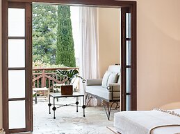 Grecotel Luxme Daphnila Bay