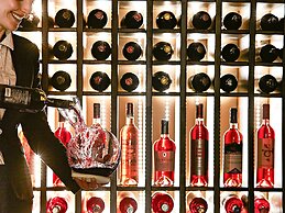 Grecotel Luxme Daphnila Bay