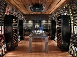 Grecotel Luxme Daphnila Bay