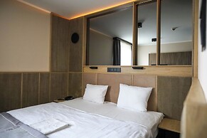 Hotel Ilonn