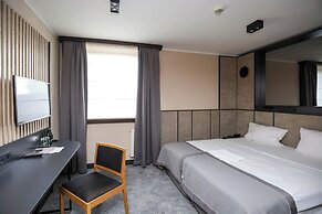 Hotel Ilonn