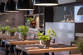 Hotel Ilonn