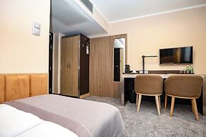 Hotel Ilonn