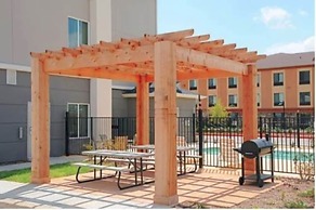 Days Inn & Suites by Wyndham Mineral Wells