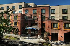 Staypineapple, The Maxwell Hotel, Seattle Center Seattle