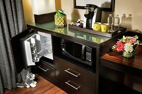 Staypineapple, The Maxwell Hotel, Seattle Center Seattle