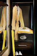 Staypineapple, The Maxwell Hotel, Seattle Center Seattle