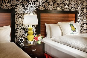 Staypineapple, The Maxwell Hotel, Seattle Center Seattle
