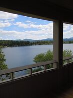 The Haus on Mirror Lake