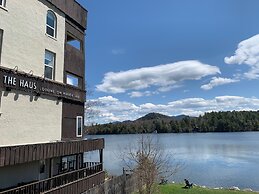 The Haus on Mirror Lake