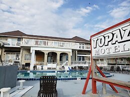 Topaz Motel