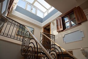 Civitas Suites Hotel