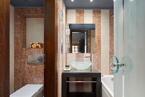 Civitas Suites Hotel