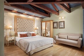 Civitas Suites Hotel