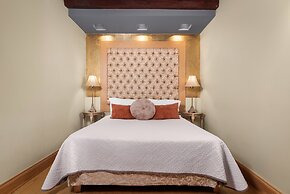 Civitas Suites Hotel