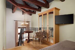 Civitas Suites Hotel