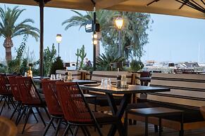 Civitas Suites Hotel