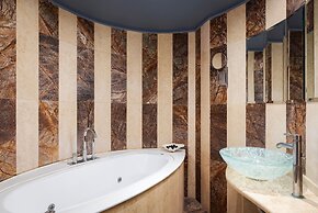 Civitas Suites Hotel