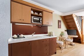 Civitas Suites Hotel