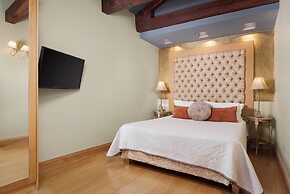 Civitas Suites Hotel
