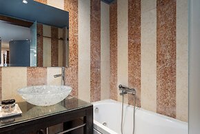 Civitas Suites Hotel
